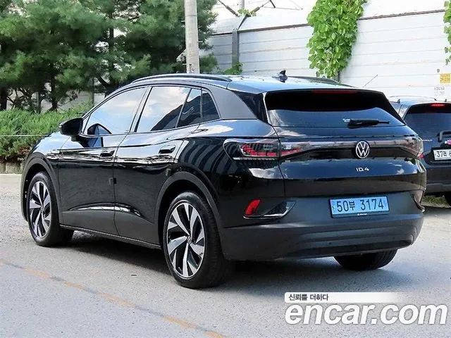 Volkswagen ID.4 2023 thumb 3
