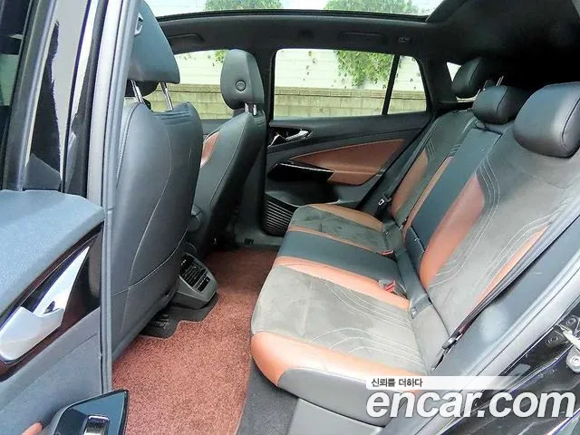 Volkswagen ID.4 2023 thumb 8