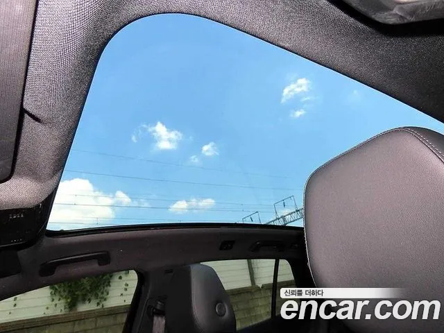 Volkswagen ID.4 2023 thumb 9