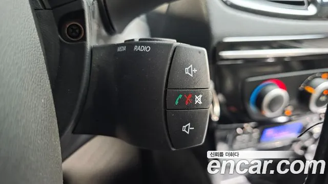 Renault Fluence 2016 thumb 8