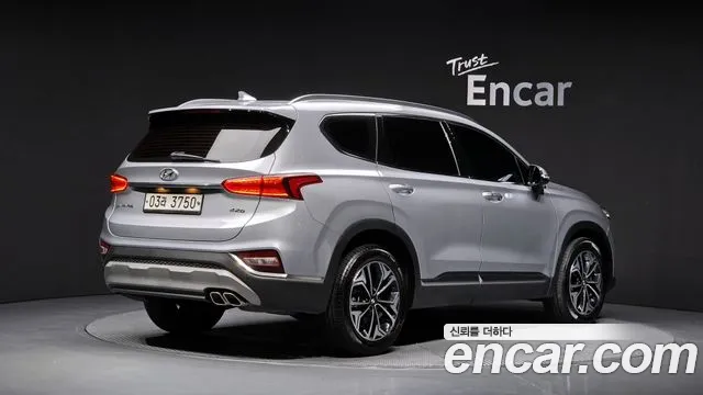 Hyundai Santa Fe 2018 thumb 10