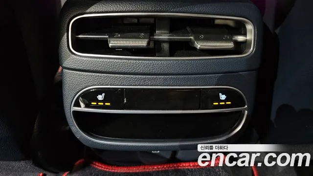 Genesis GV70 2021 thumb 10
