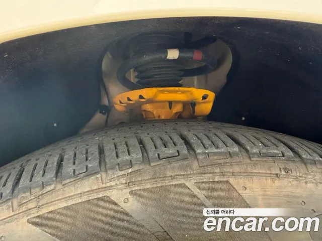 Kia Carnival 2024 thumb 2