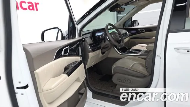 Kia Carnival 2022 thumb 8