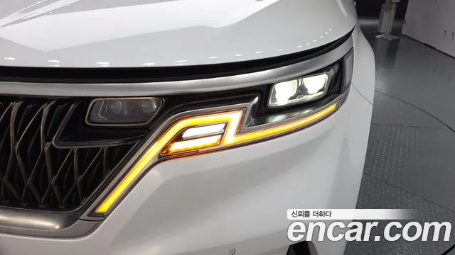 Kia Carnival 2022 thumb 11