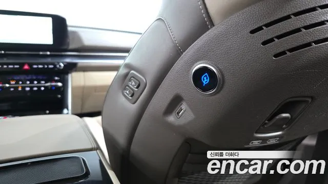 Kia Carnival 2022 thumb 10