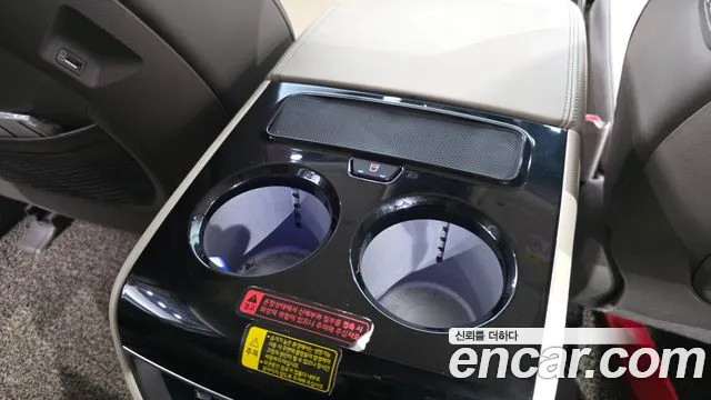 Kia Carnival 2022 thumb 3