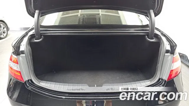 Hyundai Grandeur 2016 thumb 2