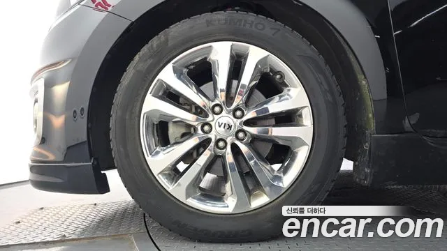 Kia Carnival 2017 thumb 2