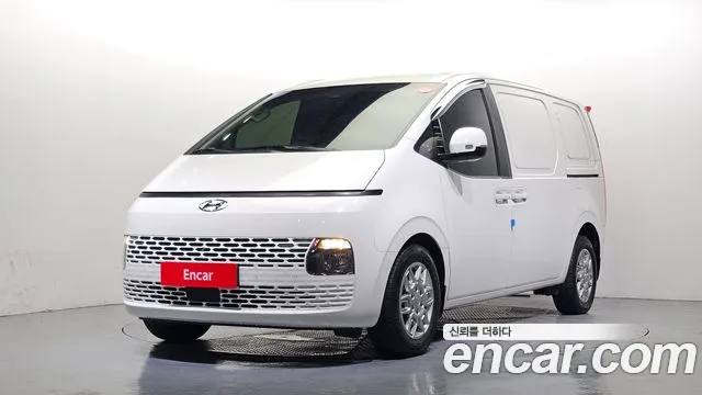 Hyundai Staria 2024 thumb 10