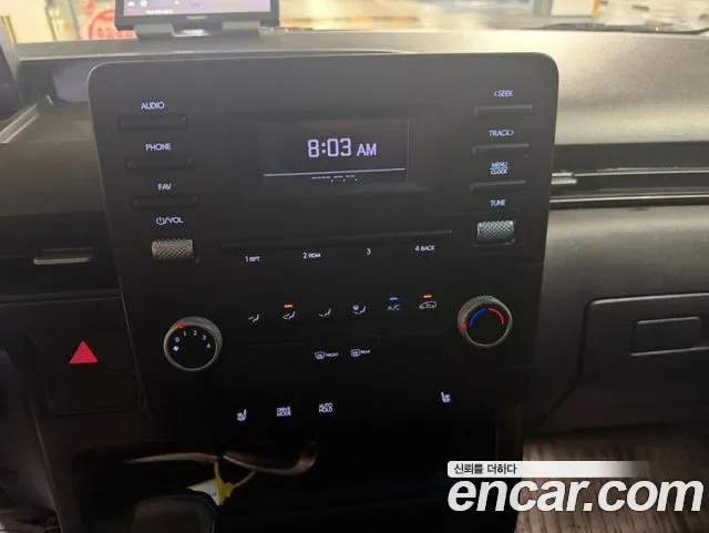 Hyundai Staria 2022 thumb 9