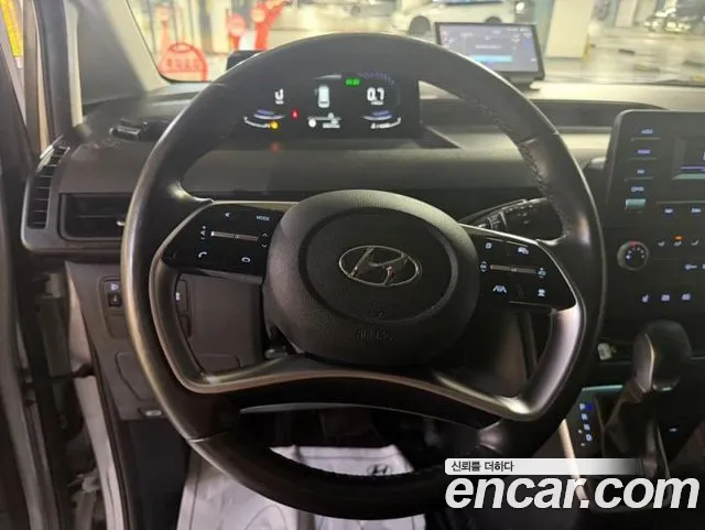 Hyundai Staria 2022 thumb 11