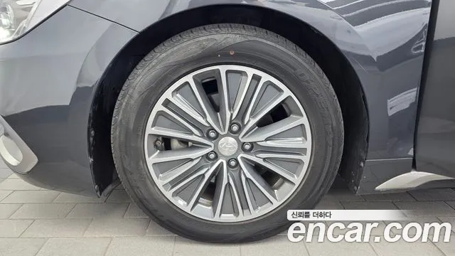 Hyundai Grandeur 2017 thumb 4