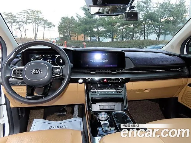 Kia Carnival 2021 thumb 7