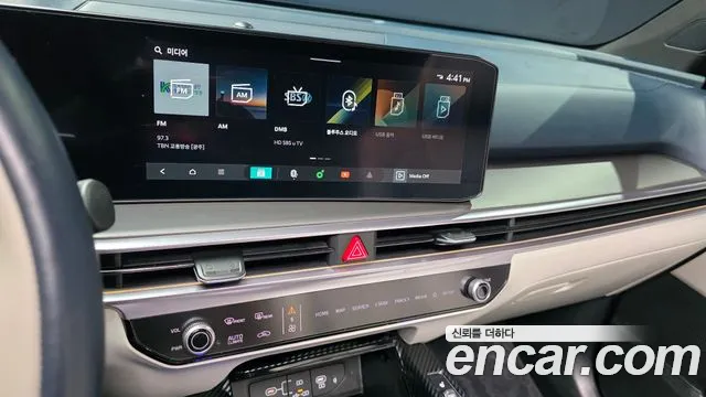 Kia Sorento 2023 thumb 7