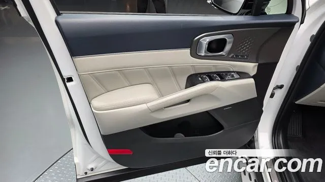 Kia Sorento 2023 thumb 5