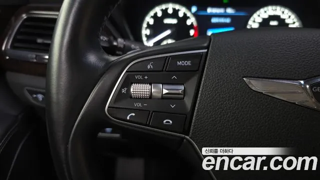 Genesis G90 2019 thumb 10