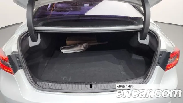Renault Megane 2016 thumb 8