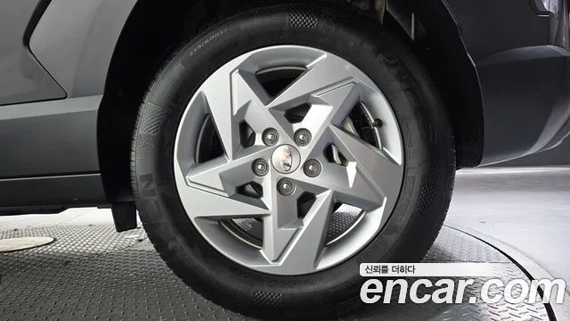Hyundai Kona 2024 thumb 5