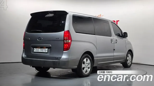 Hyundai Starex 2011 thumb 3