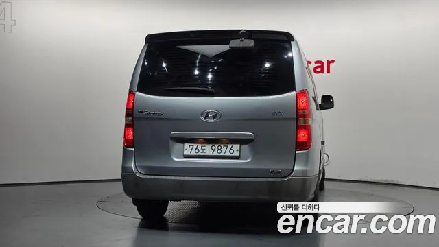 Hyundai Starex 2011 thumb 10
