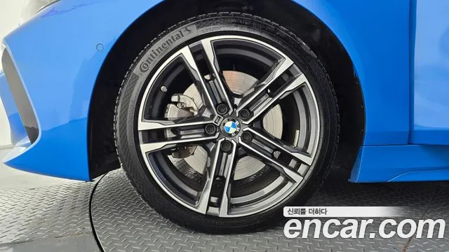 BMW 1 серии 2023 thumb 12