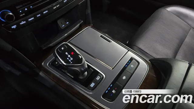 Hyundai Equus 2013 thumb 2