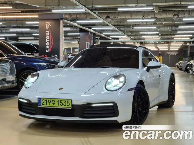 Porsche 911 2020 thumb 7