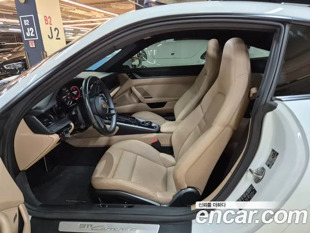 Porsche 911 2020 thumb 12