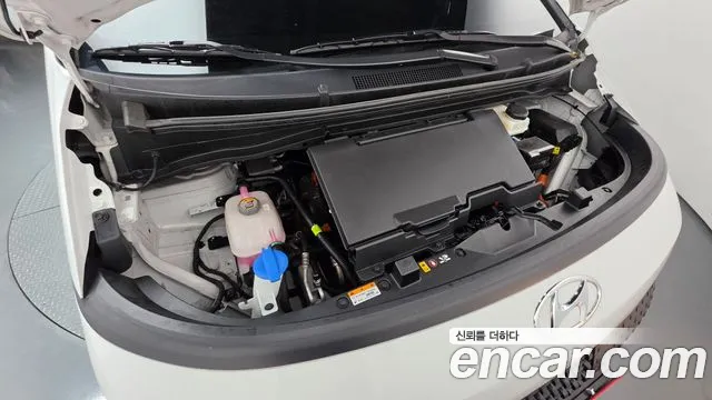Hyundai Staria 2025 thumb 7