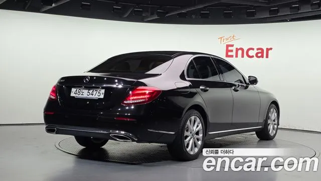 Mercedes-Benz E-Класс 2018 thumb 6