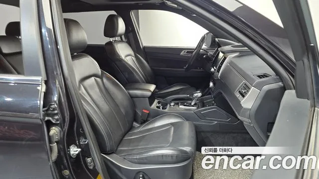 KG_Mobility_Ssangyong Rexton 2019 thumb 5