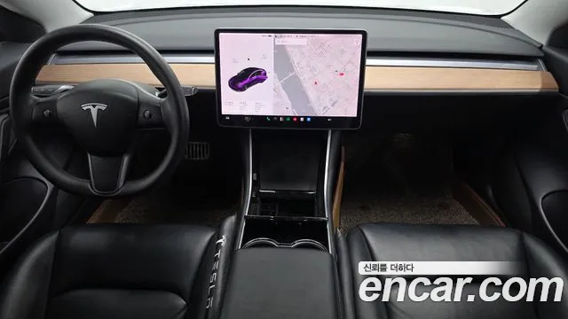 Tesla Model 3 2020 thumb 7