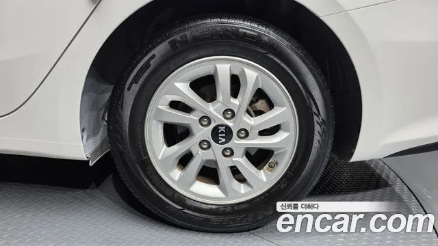 Kia K3 2019 thumb 5