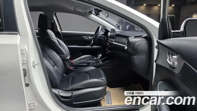 Kia K3 2019 thumb 11