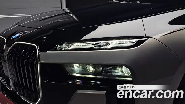 BMW 7 серии 2025 thumb 6