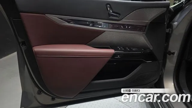 BMW 7 серии 2025 thumb 7