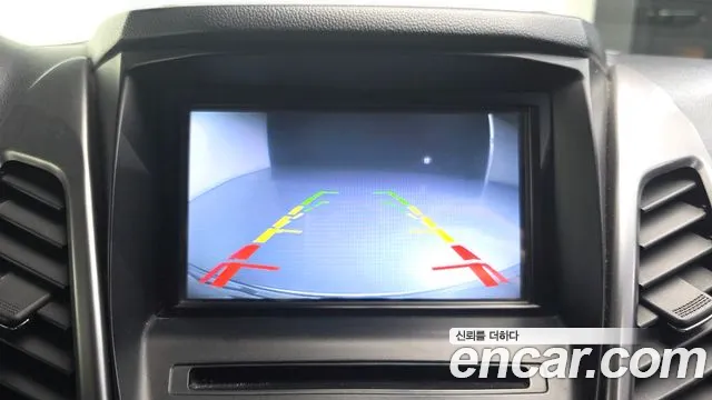 KG_Mobility_Ssangyong KORANDO 2013 thumb 9