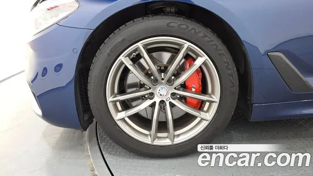 BMW 5 серии 2020 thumb 8