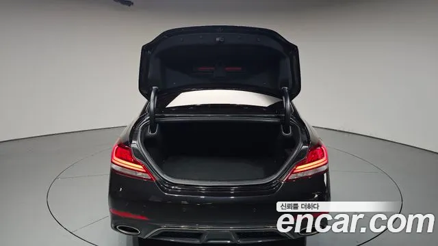 Genesis G70 2018 thumb 5