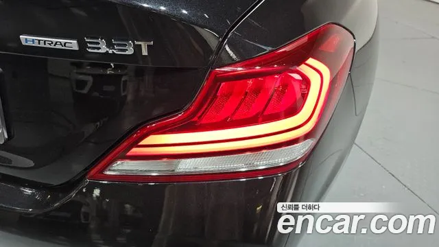 Genesis G70 2018 thumb 11