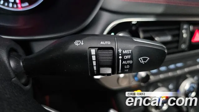 Genesis G70 2018 thumb 6