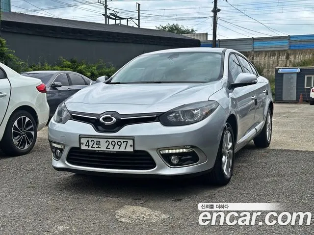 Renault Fluence 2014 thumb 12