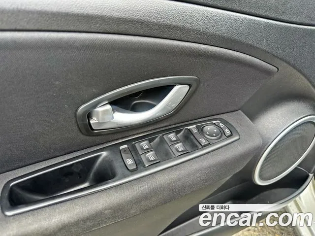 Renault Fluence 2014 thumb 3