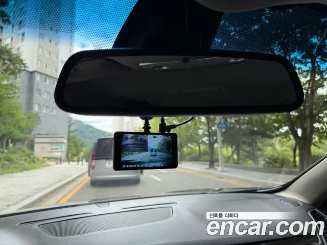Renault SM5 2011 thumb 9