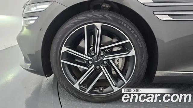 Genesis G80 2025 thumb 3