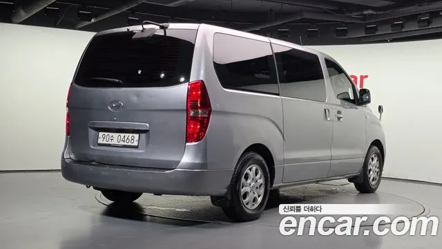 Hyundai Starex 2015 thumb 11