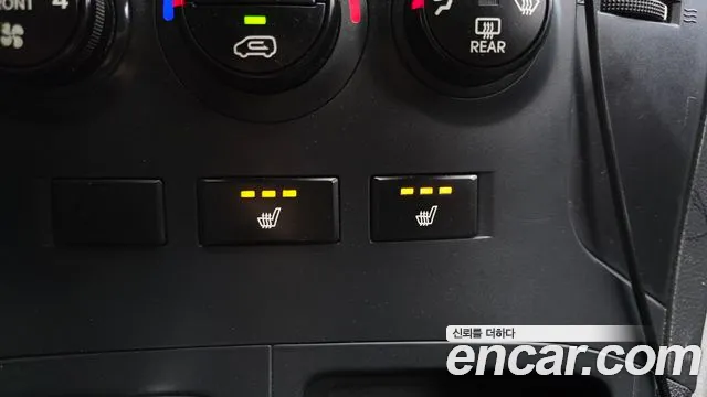 Hyundai Starex 2015 thumb 10