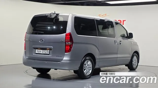Hyundai Starex 2019 thumb 9
