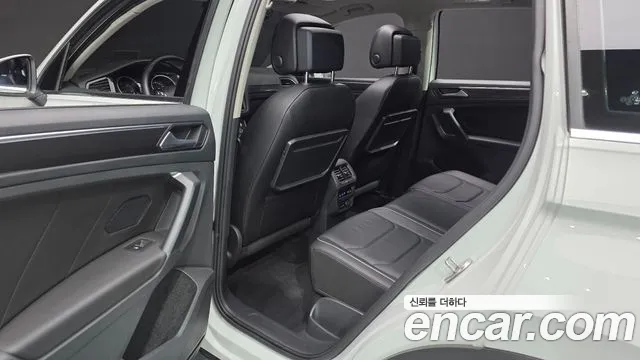 Volkswagen Tiguan 2019 thumb 9